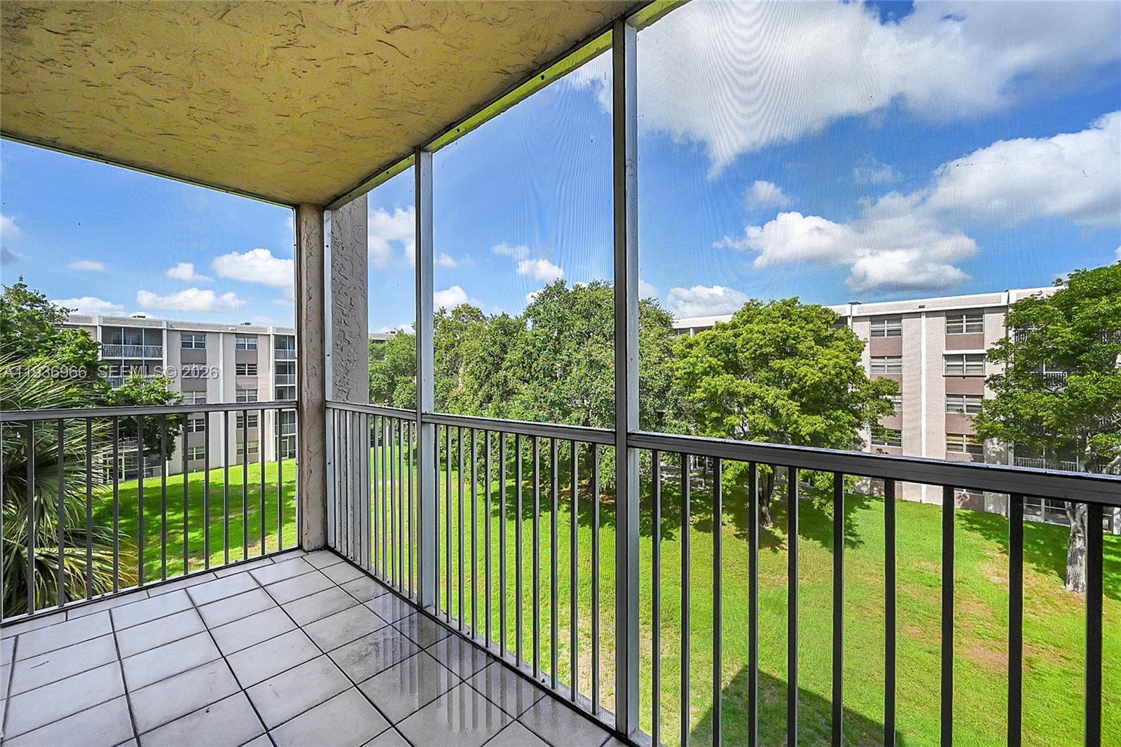 SHERWOOD SQUARE CONDOMINI - Residential