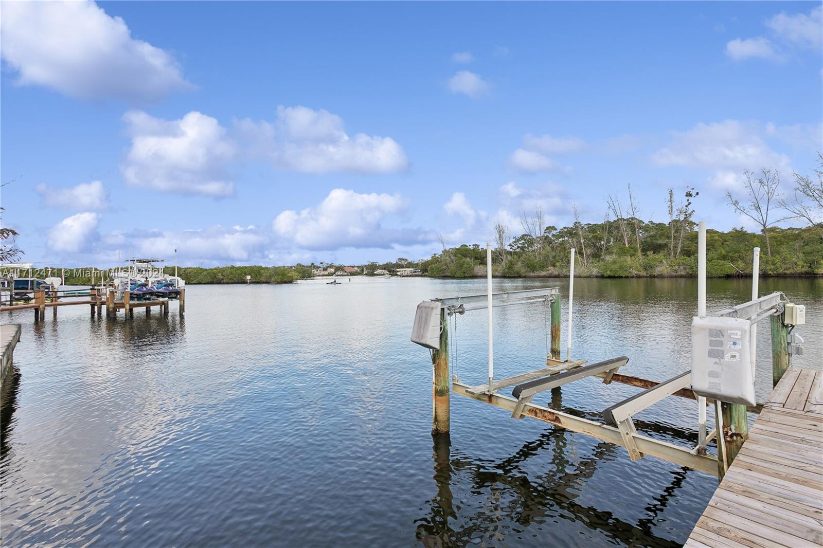 JUPITER RIVER ESTATES - Residential