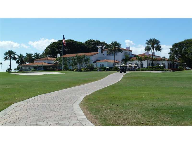 INDIAN CREEK GOLF CLUB IS - Land
