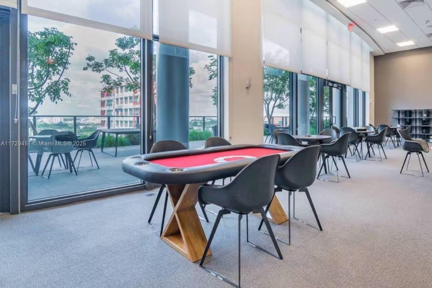 CANVAS CONDO - Residential