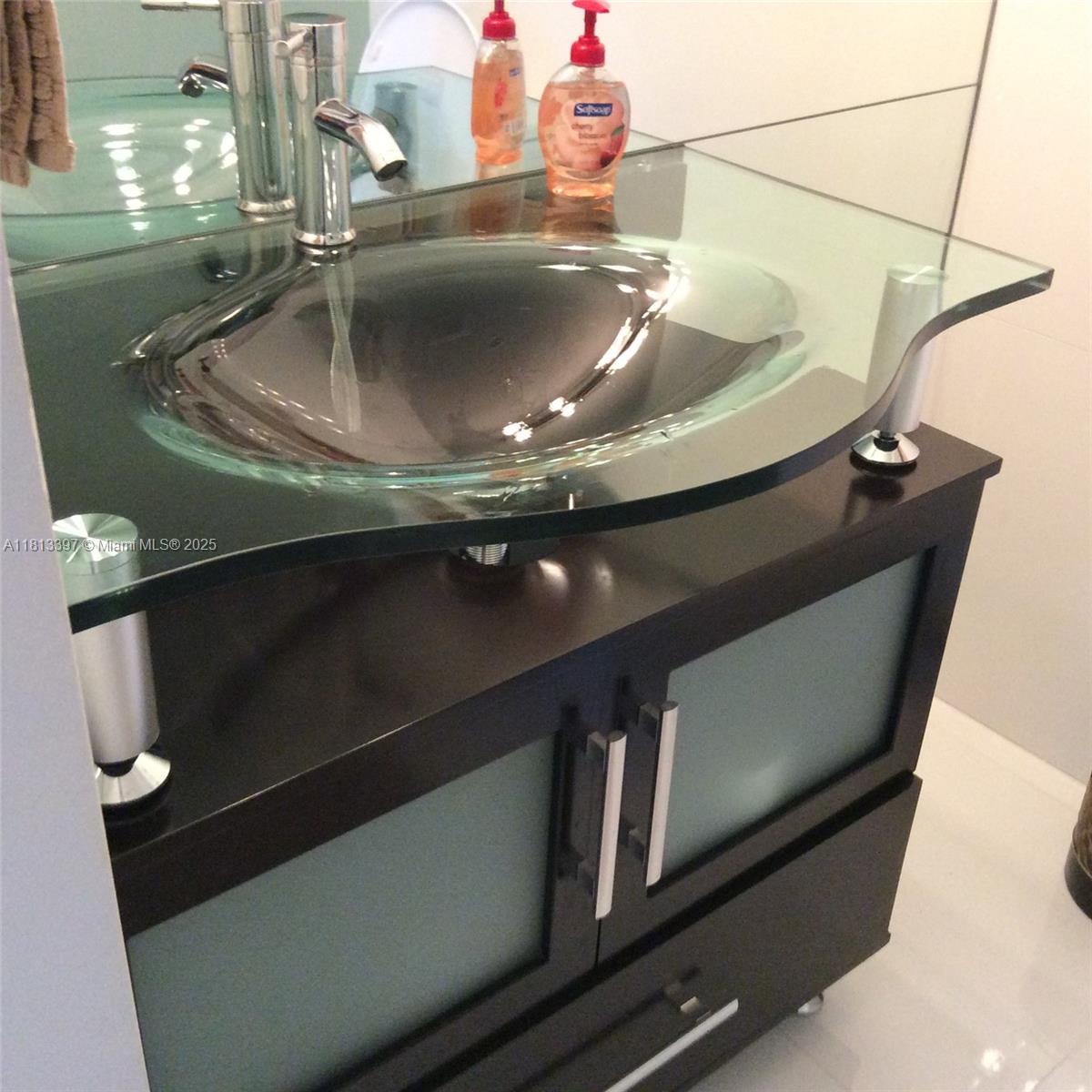 THE DECOPLAGE CONDO - Residential