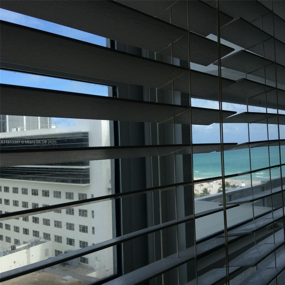 THE DECOPLAGE CONDO - Residential