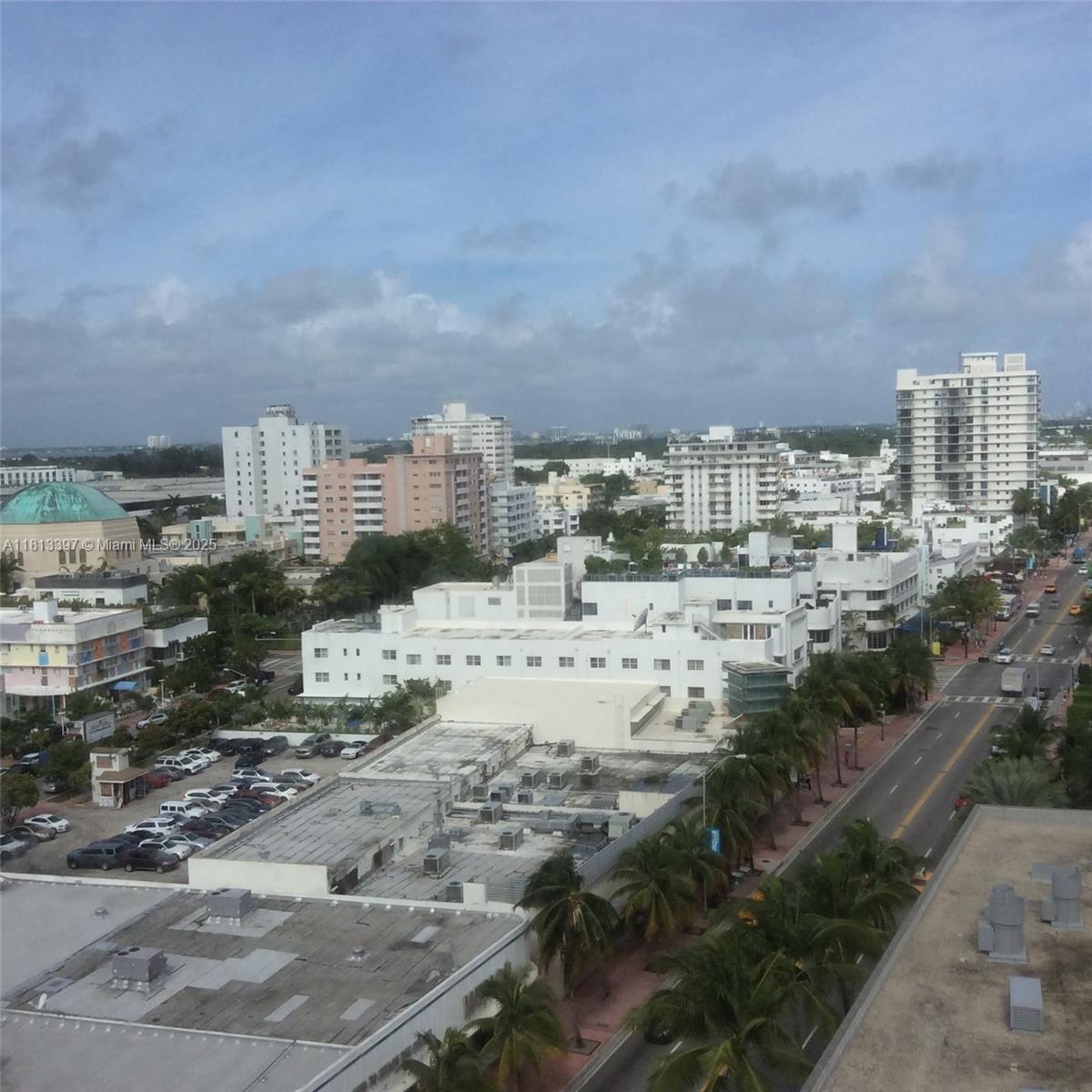 THE DECOPLAGE CONDO - Residential