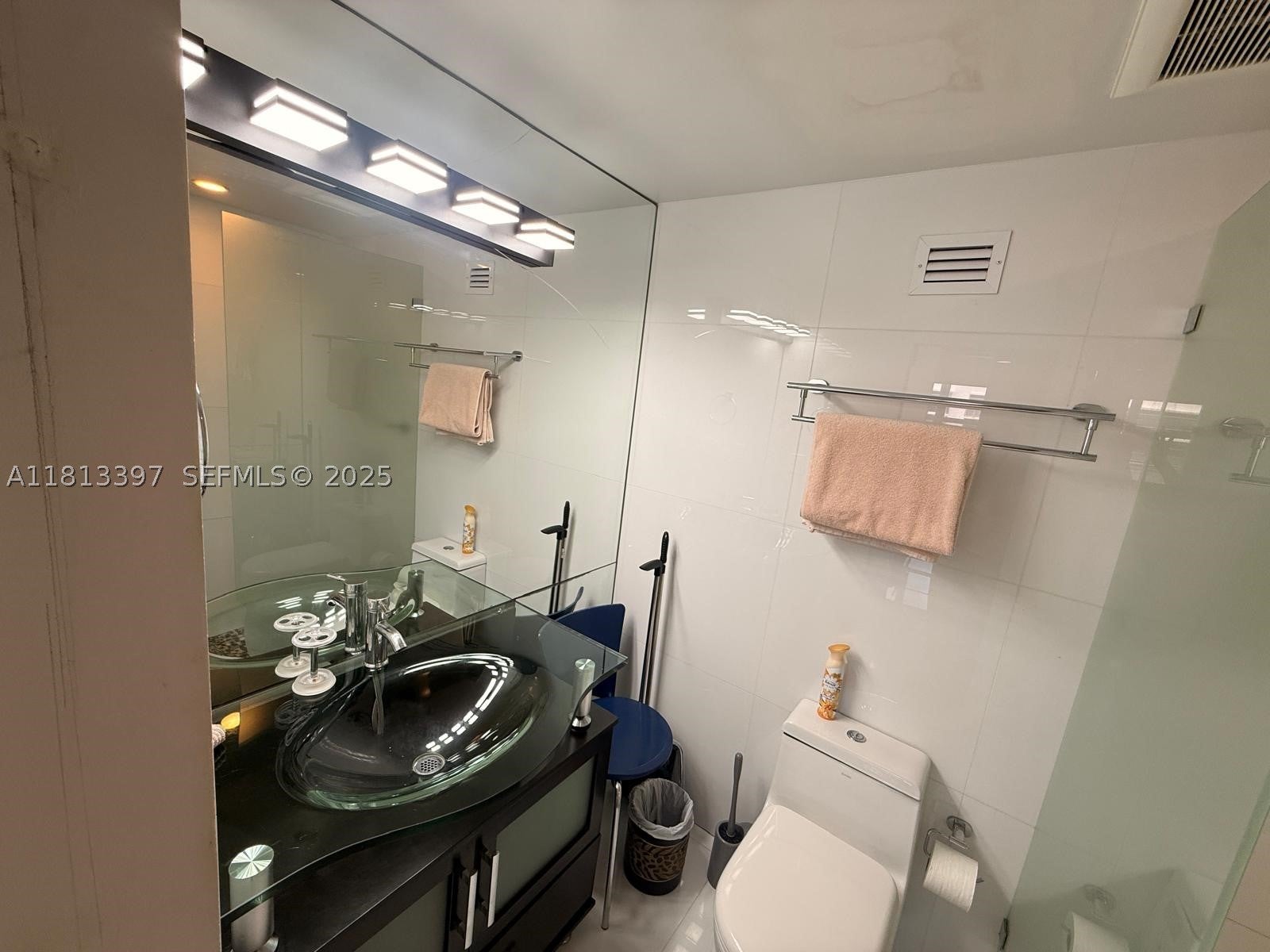 100 Lincoln Rd 1214