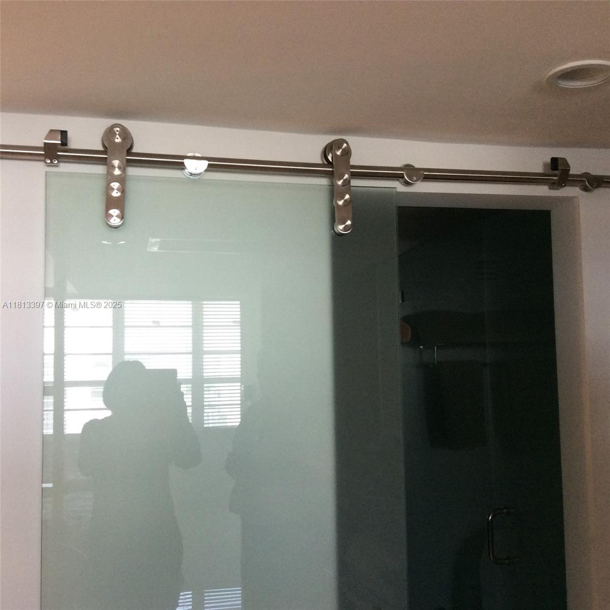 THE DECOPLAGE CONDO - Residential