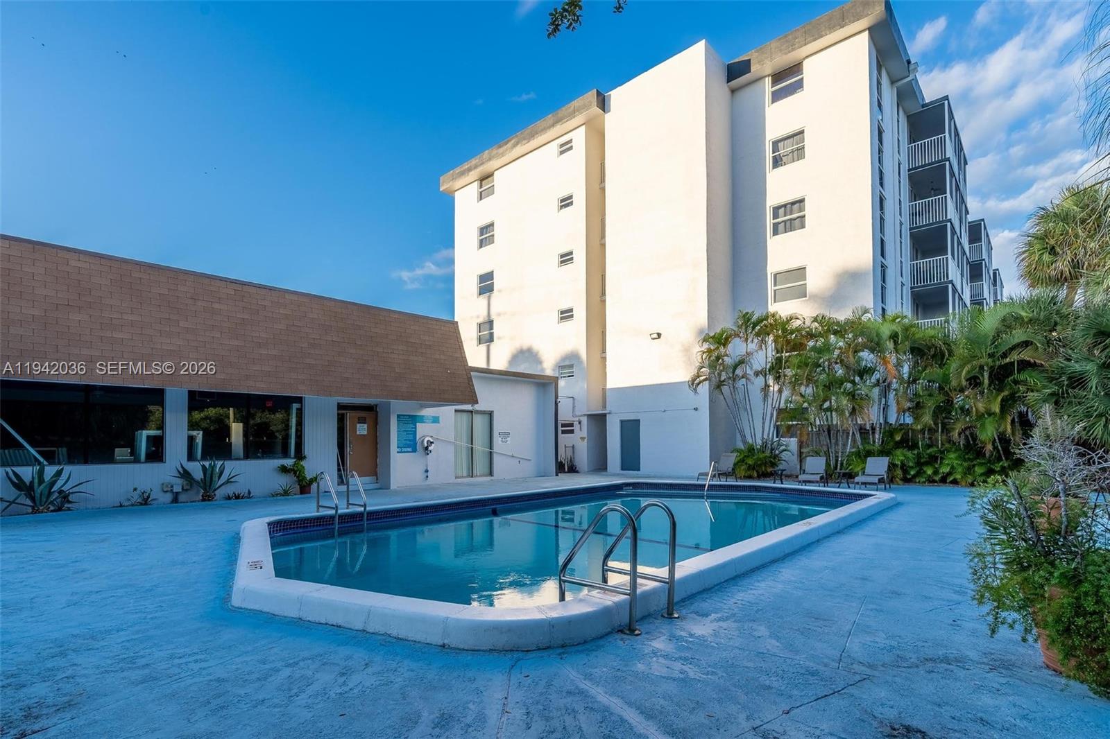 WOODSIDE APTS CONDO - Residential Lease