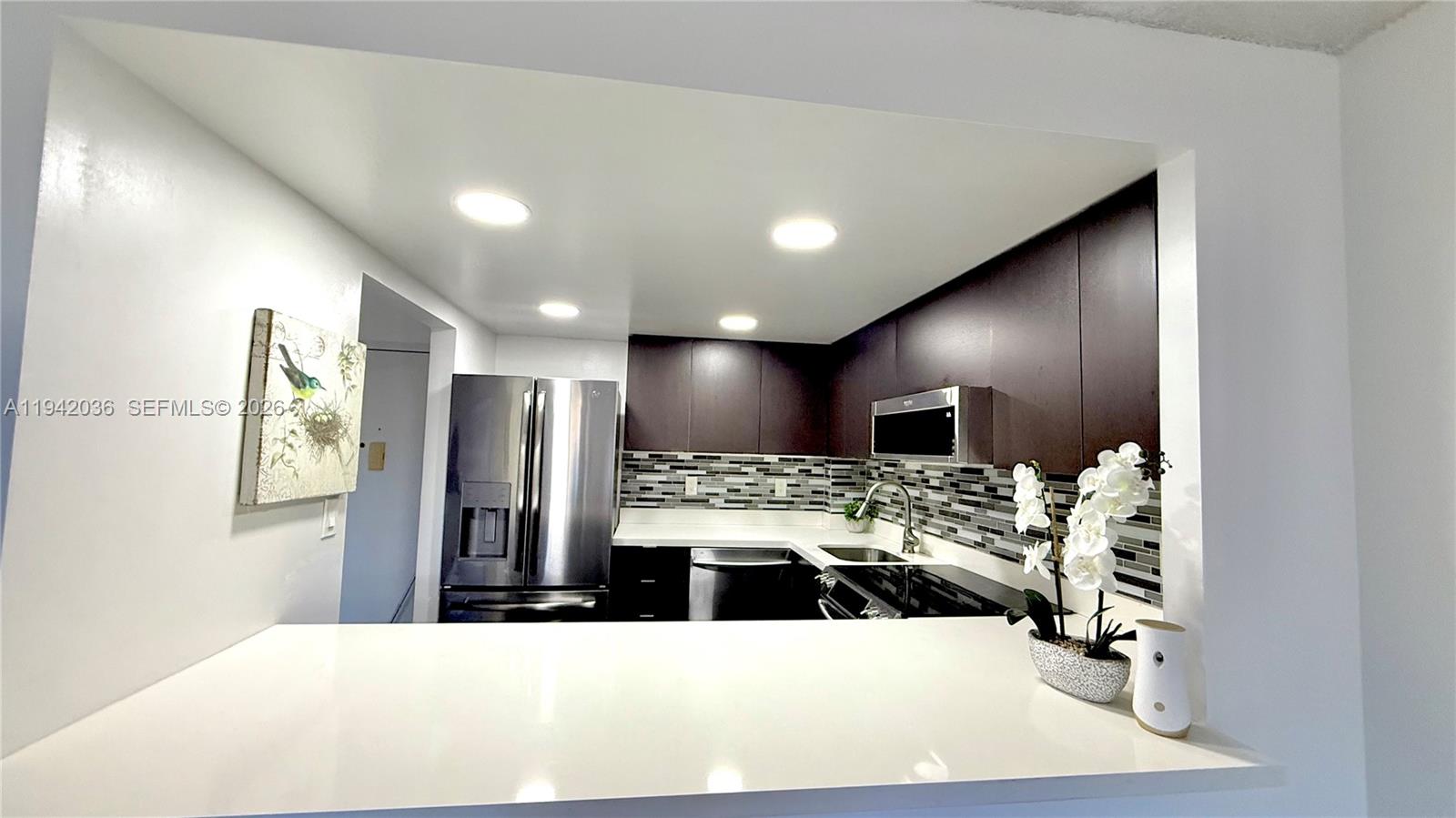 WOODSIDE APTS CONDO - Residential Lease