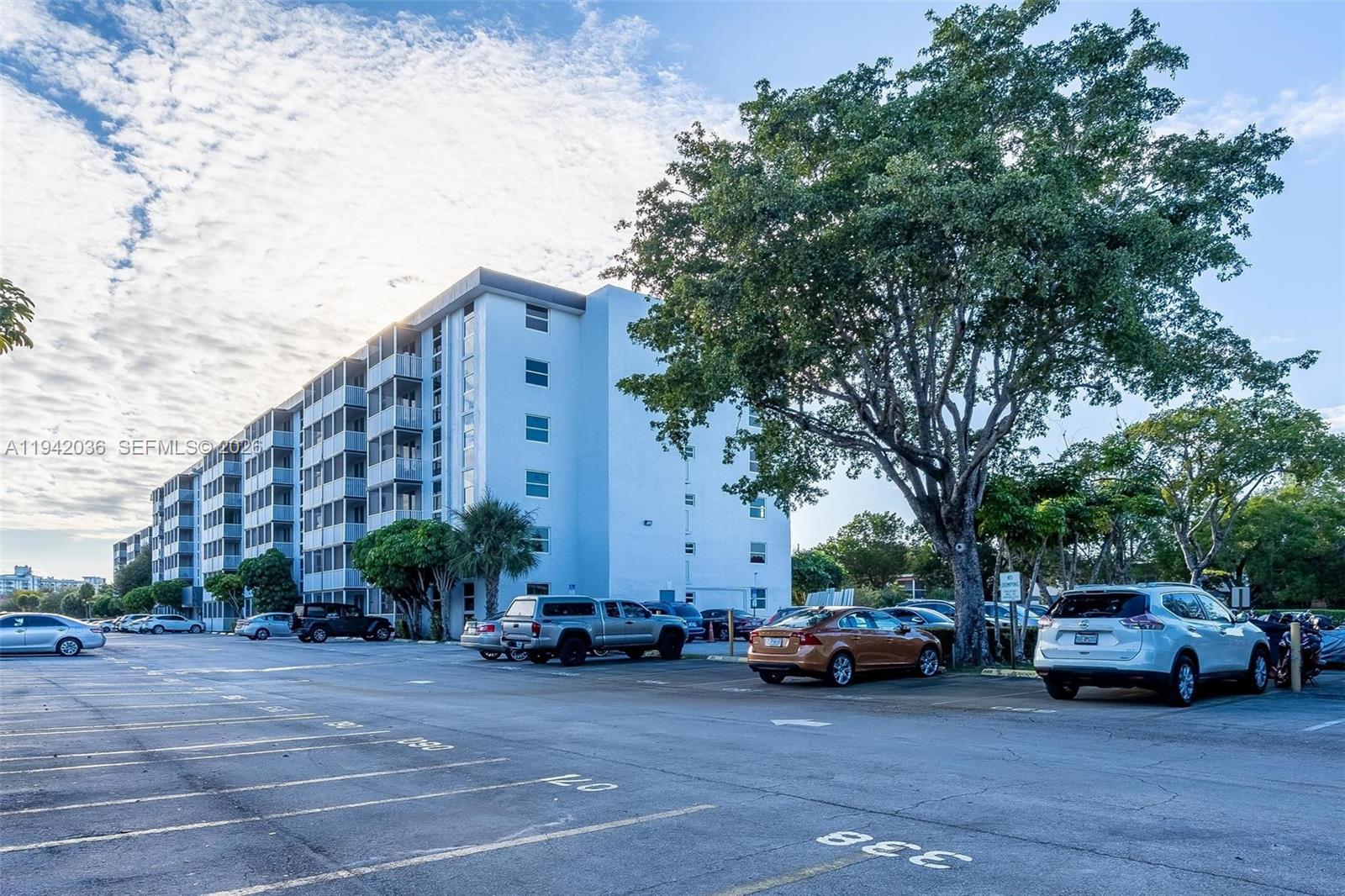 WOODSIDE APTS CONDO - Residential Lease