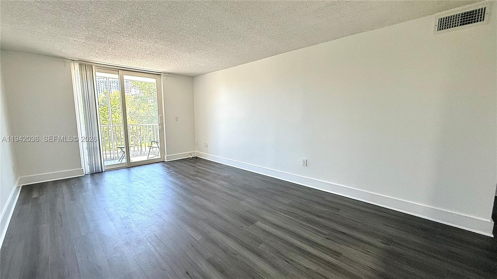 WOODSIDE APTS CONDO - Residential Lease