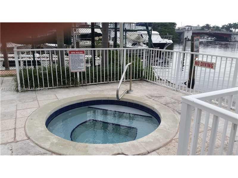 SERENITY ON THE RIVER CON - Residential Lease