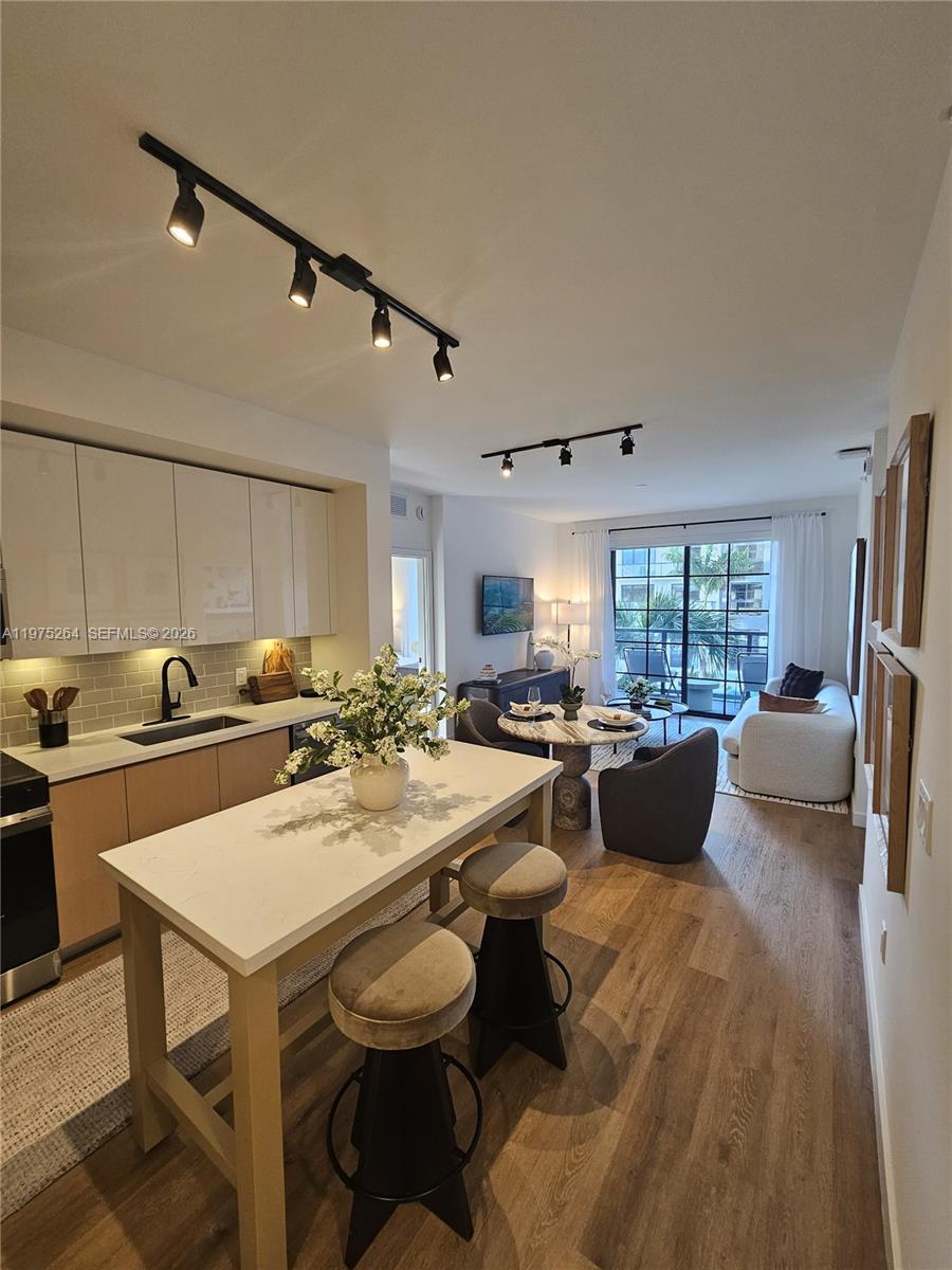 1650 NE 124th St 701