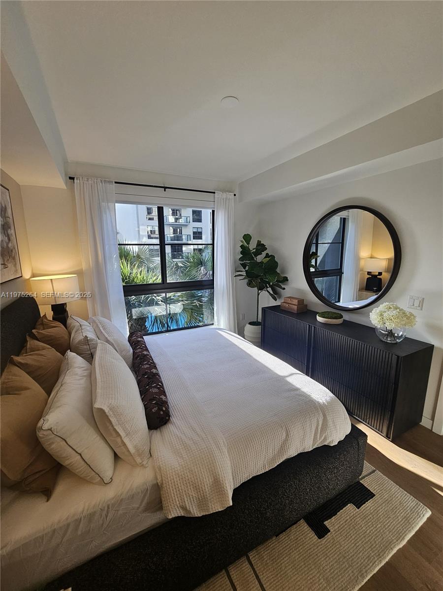 1650 NE 124th St 701