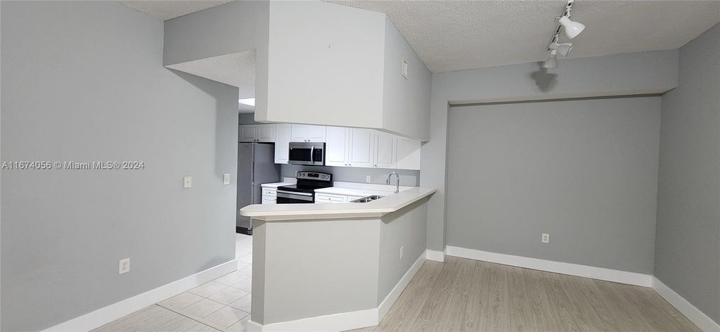 Photo of 2728 Anzio Ct #306, Palm Beach Gardens, FL 33410 (MLS # A11674056)