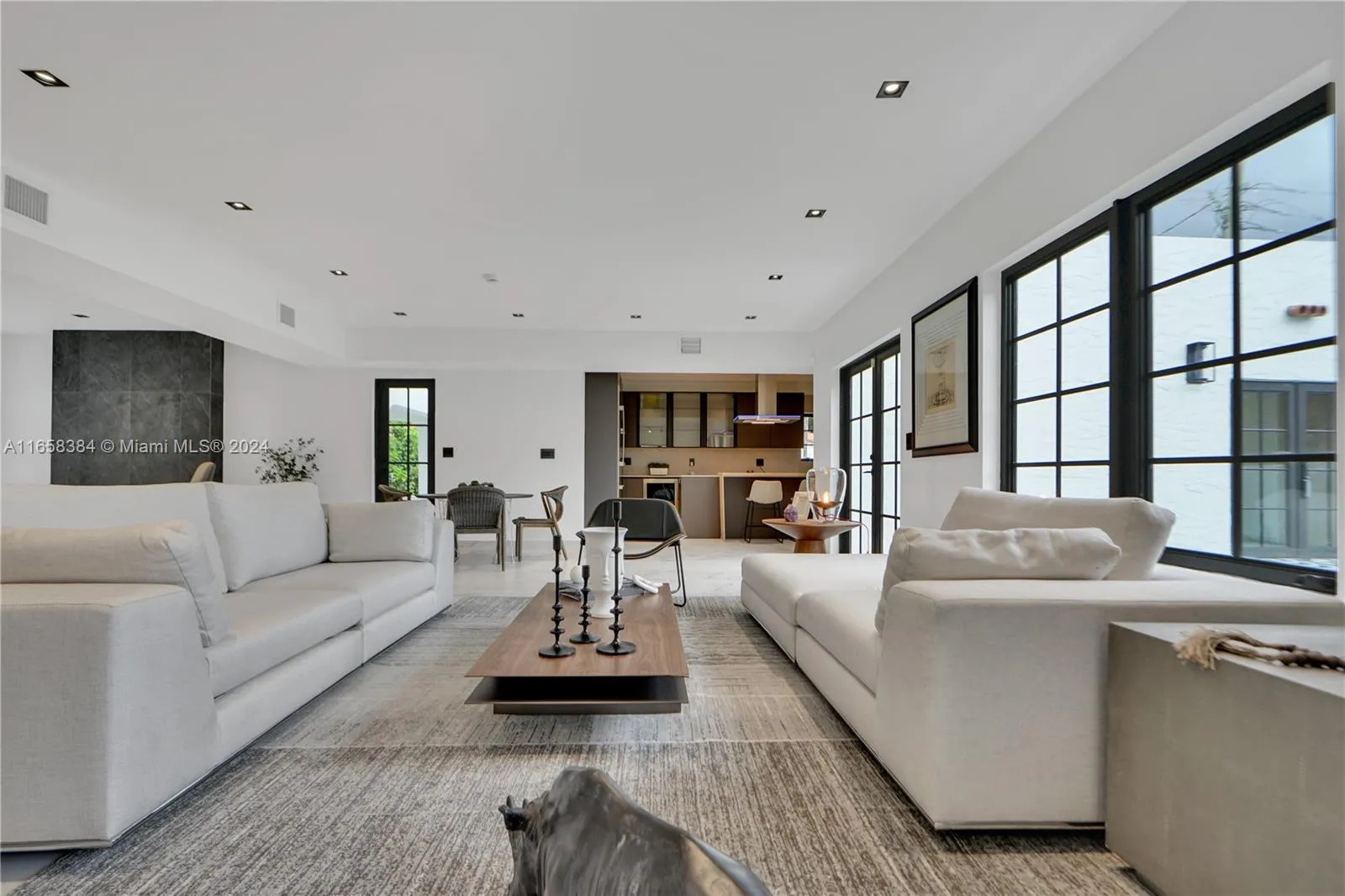 Coral Gables, Florida 33134, United States, 4 Bedrooms Bedrooms, ,3 BathroomsBathrooms,Residential,Pending,43766