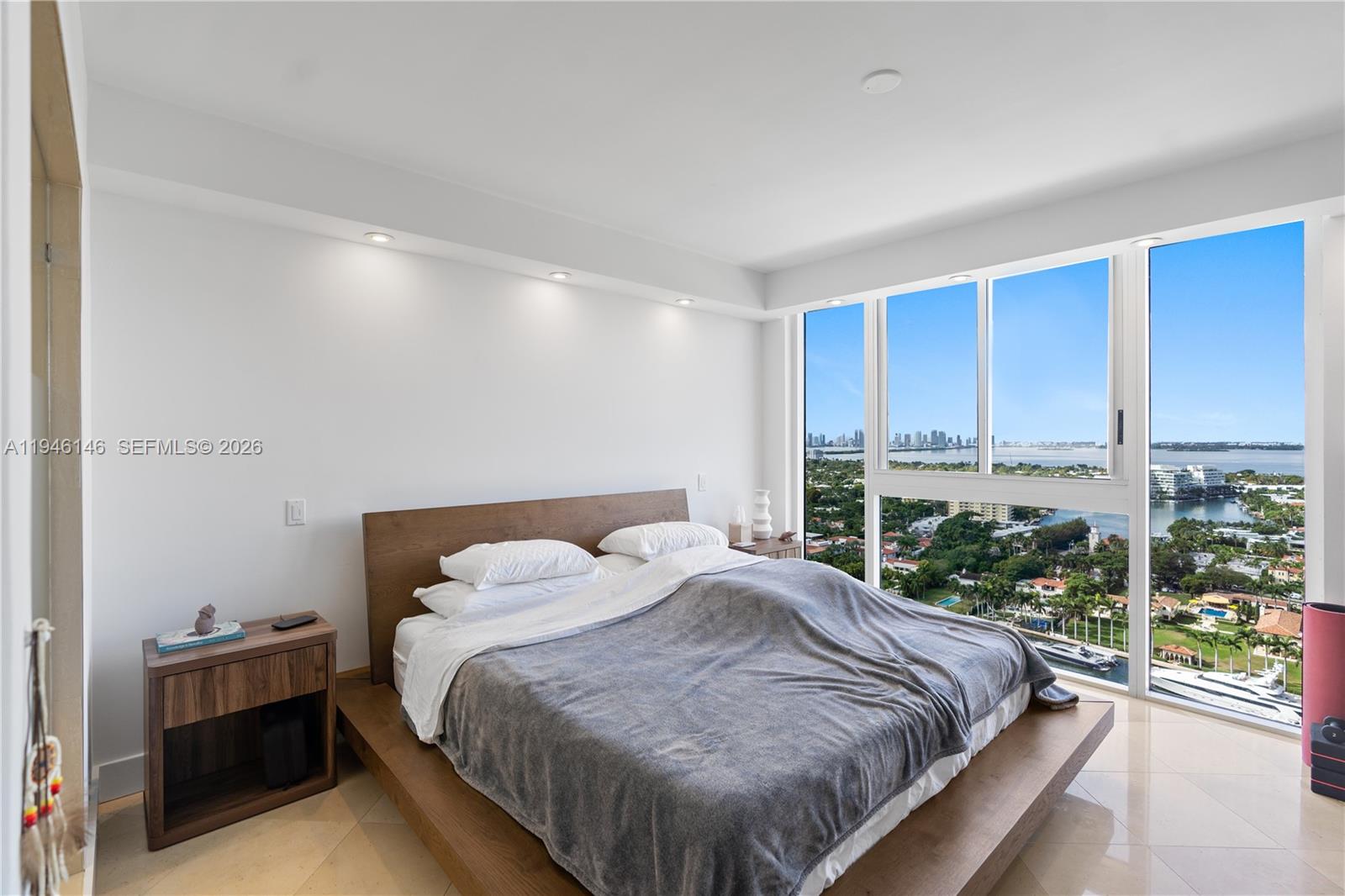 BLUE DIAMOND CONDO - Residential