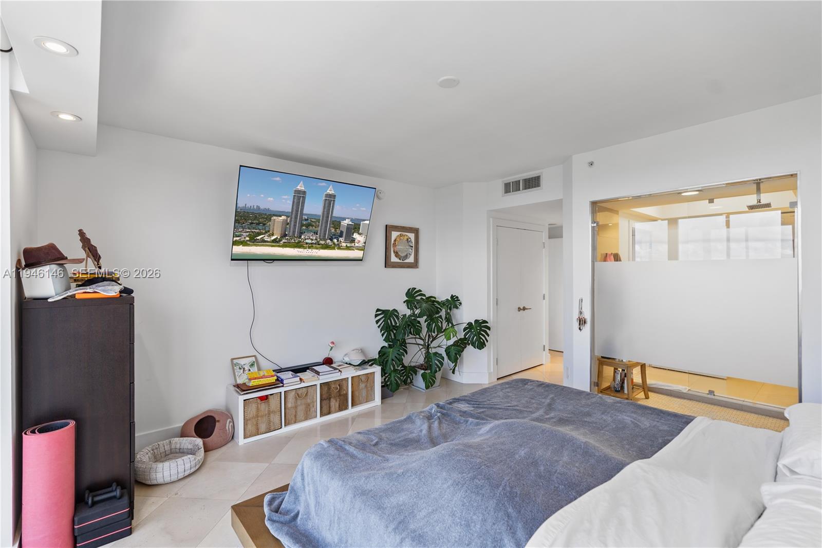 BLUE DIAMOND CONDO - Residential