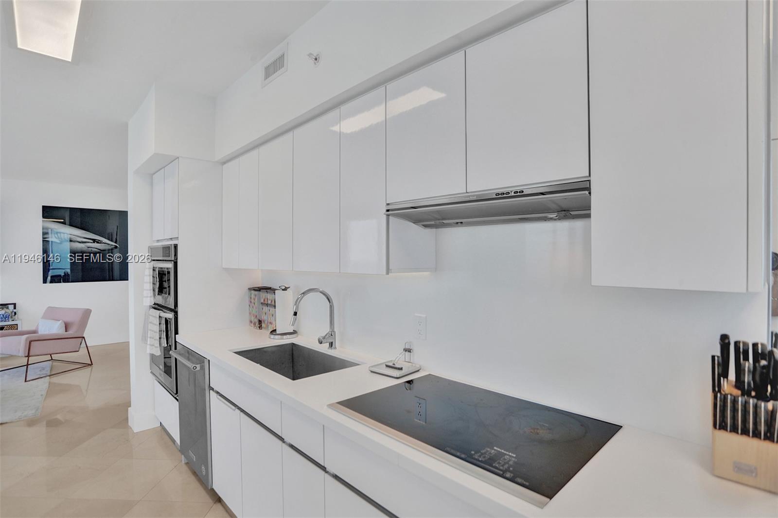 BLUE DIAMOND CONDO - Residential