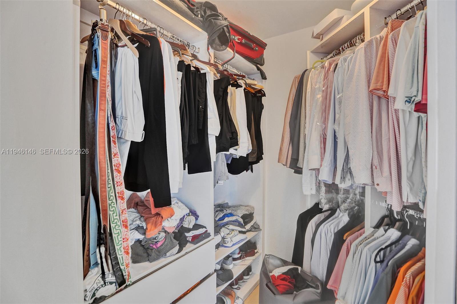 BLUE DIAMOND CONDO - Residential