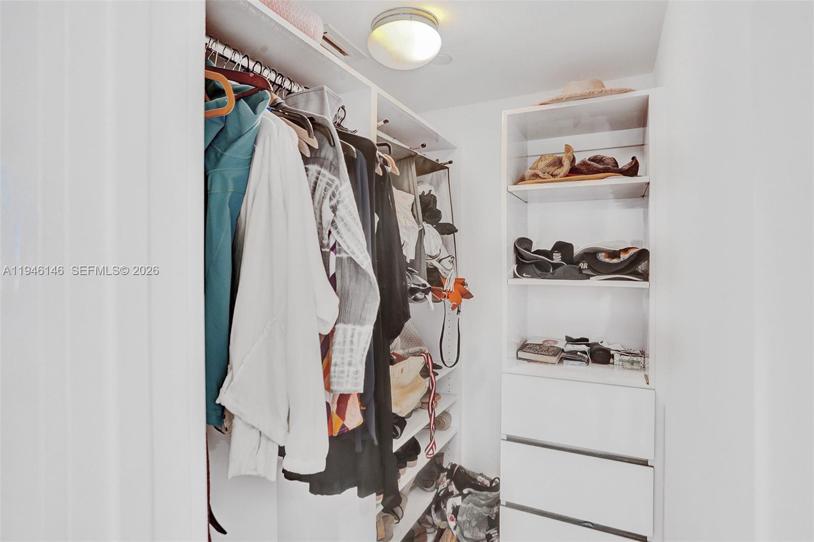 BLUE DIAMOND CONDO - Residential