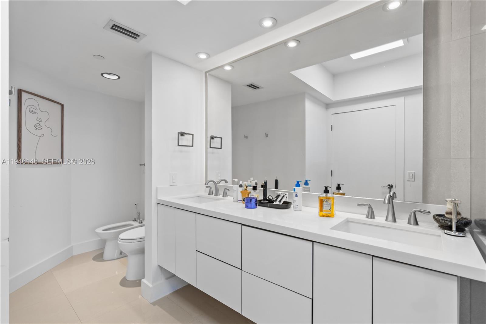 BLUE DIAMOND CONDO - Residential