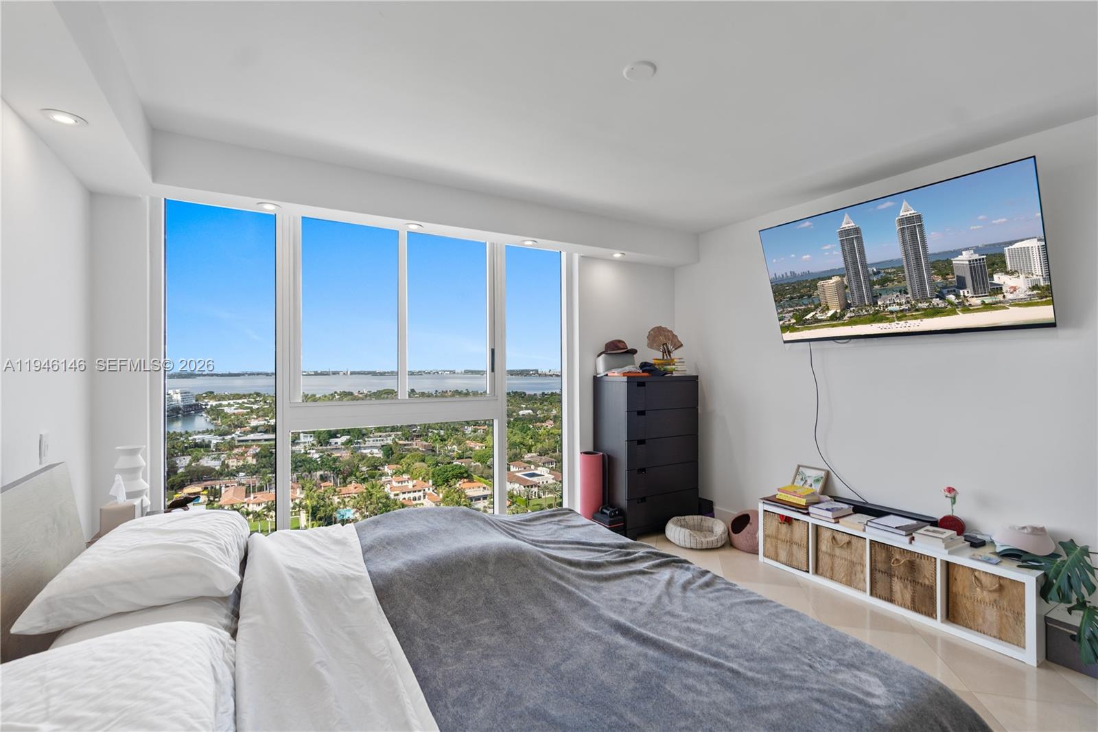 BLUE DIAMOND CONDO - Residential