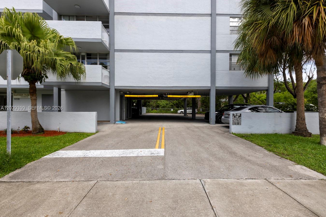 View photos, virtual tours, details... 16518 NE 26th Ave 202