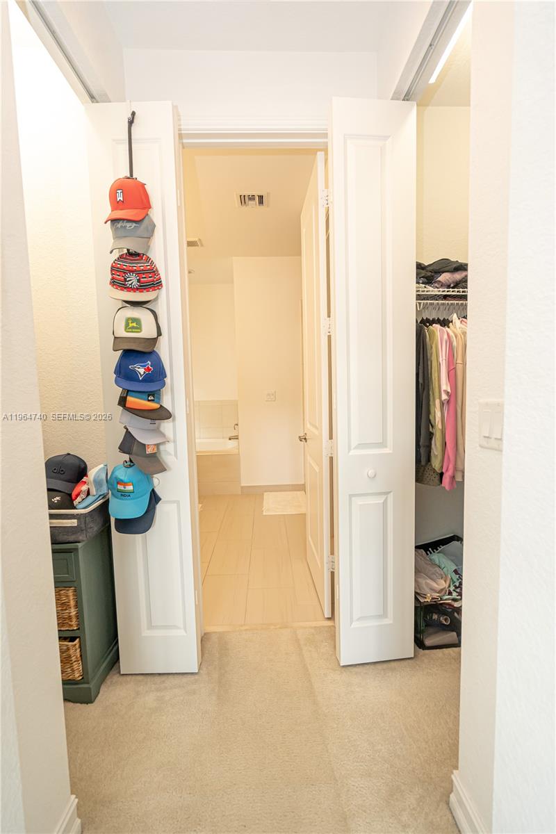 PEMBROKE LAKES SOUTH - Residential