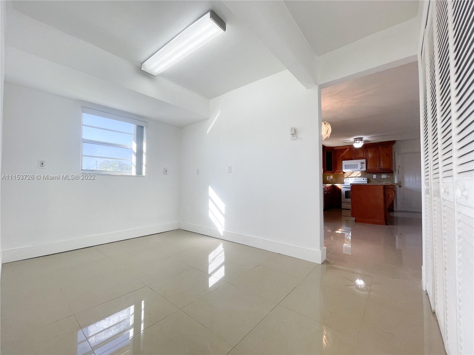 COLLEGE PARK - Residential