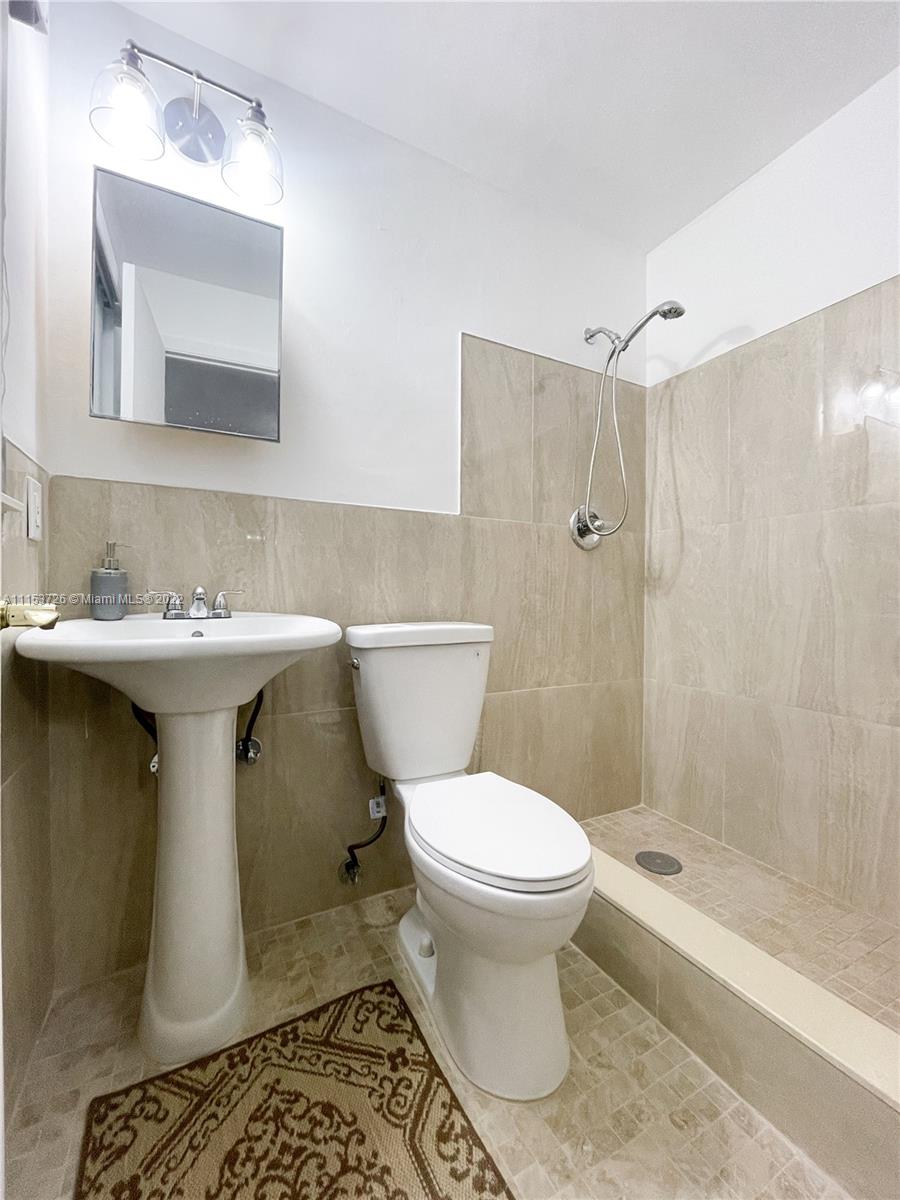 COLLEGE PARK - Residential