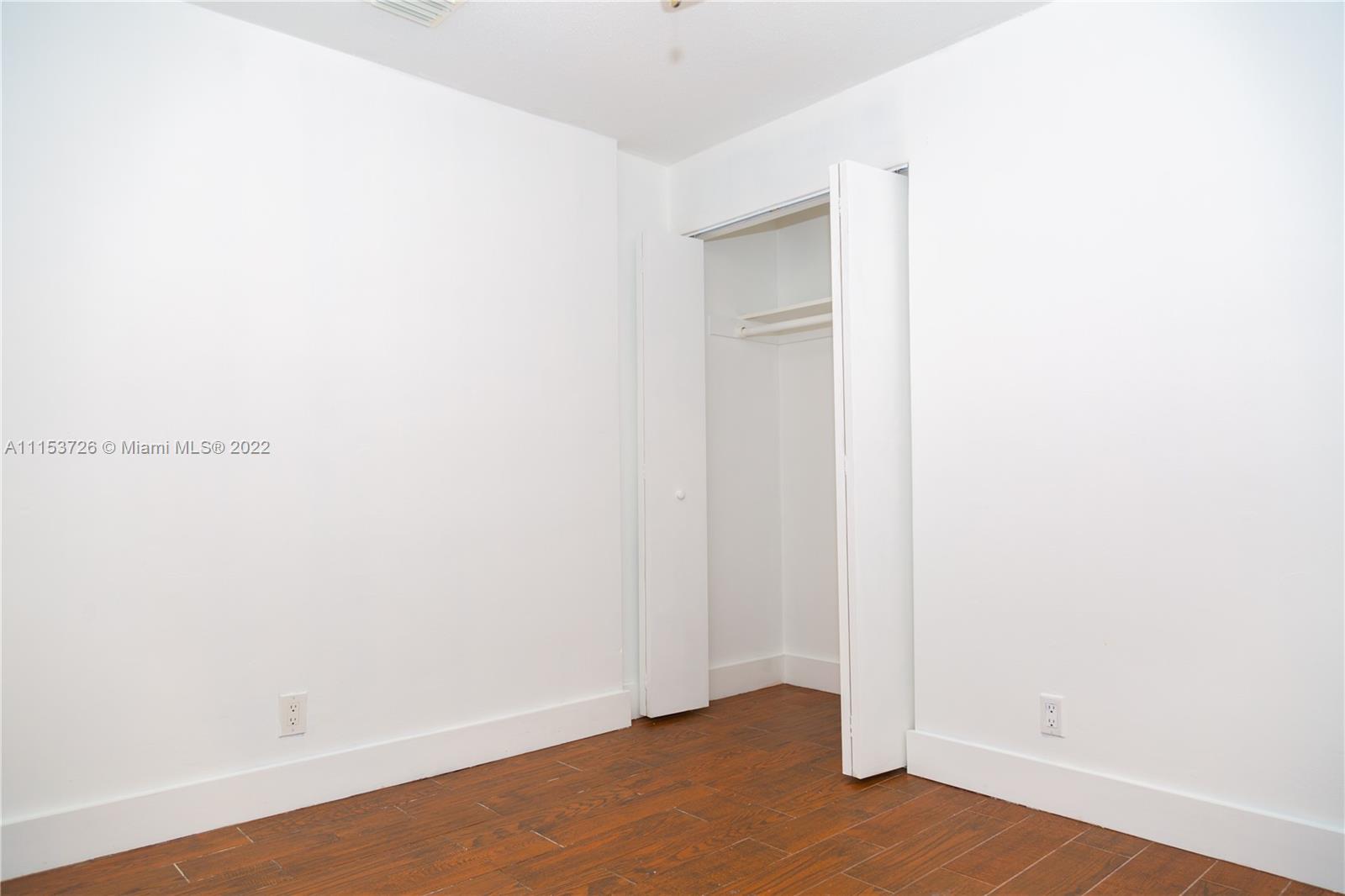 COLLEGE PARK - Residential