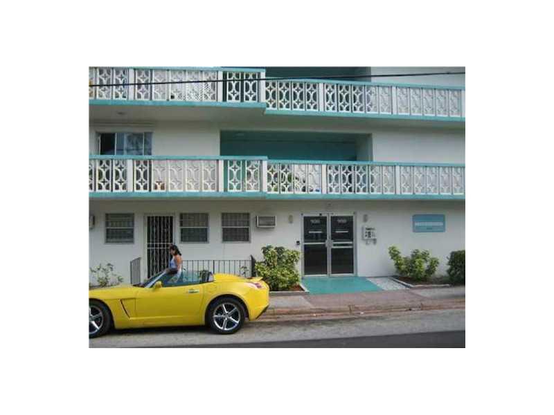 ACADEMY APARTMENTS - Residential Lease