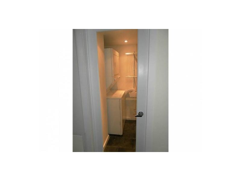 ACADEMY APARTMENTS - Residential Lease