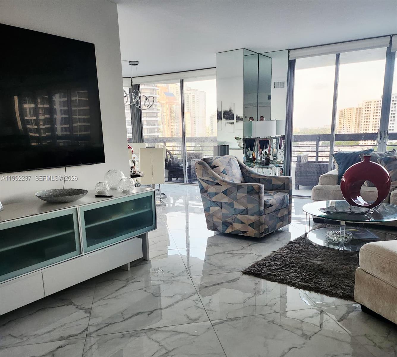 3500 Mystic Pointe Dr 1201