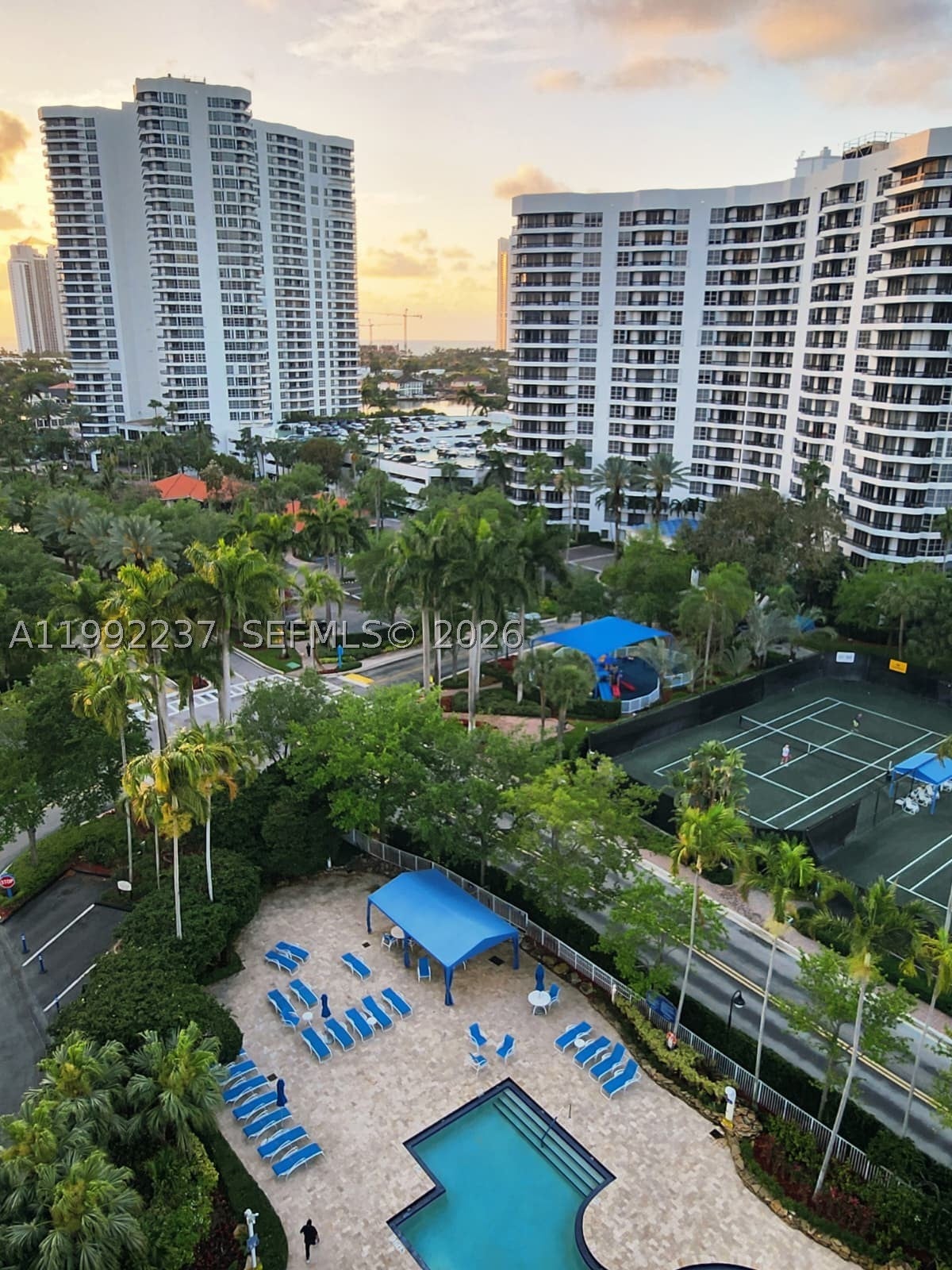 3500 Mystic Pointe Dr