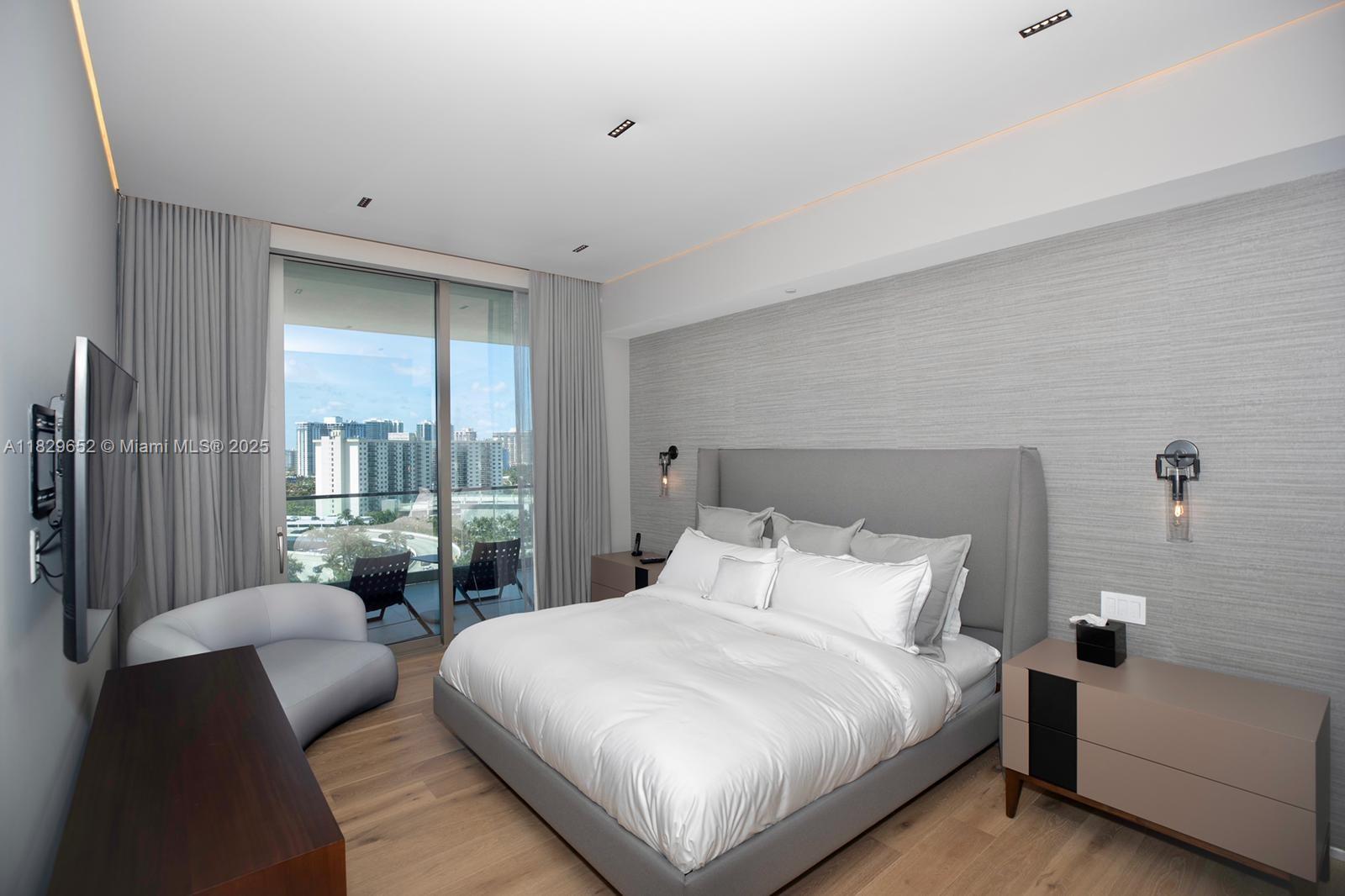 18975 COLLINS CONDO - Residential