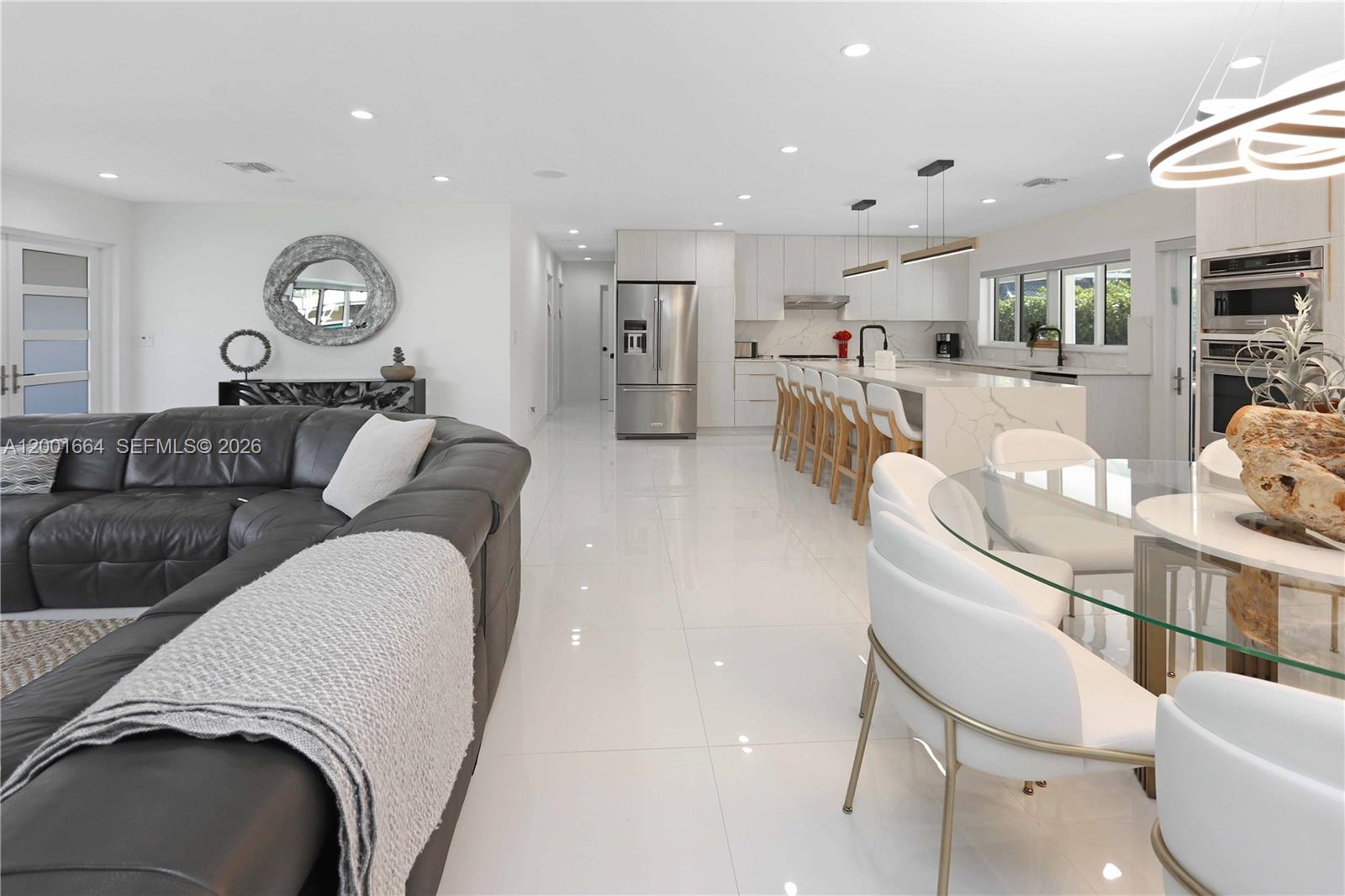 HOLLYWOOD GOLF ESTATES SE - Residential