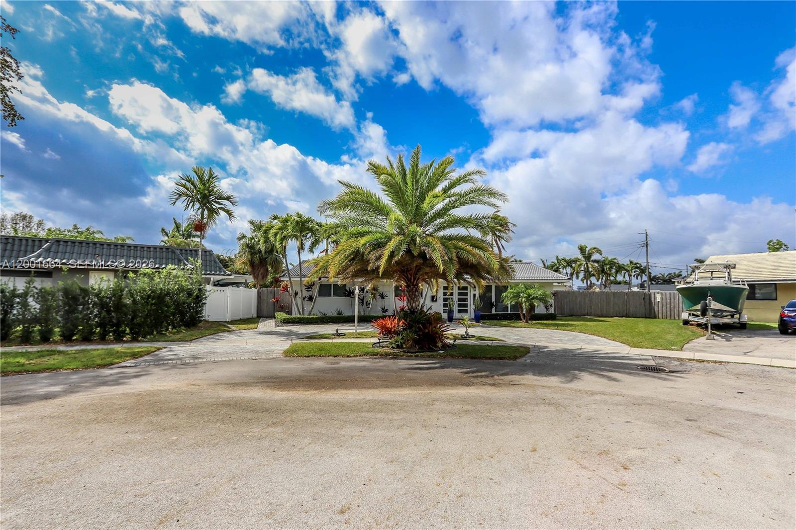 Hollywood, Florida, 33019, United States, 4 Bedrooms Bedrooms, ,3 BathroomsBathrooms,Residential,Active,2037497