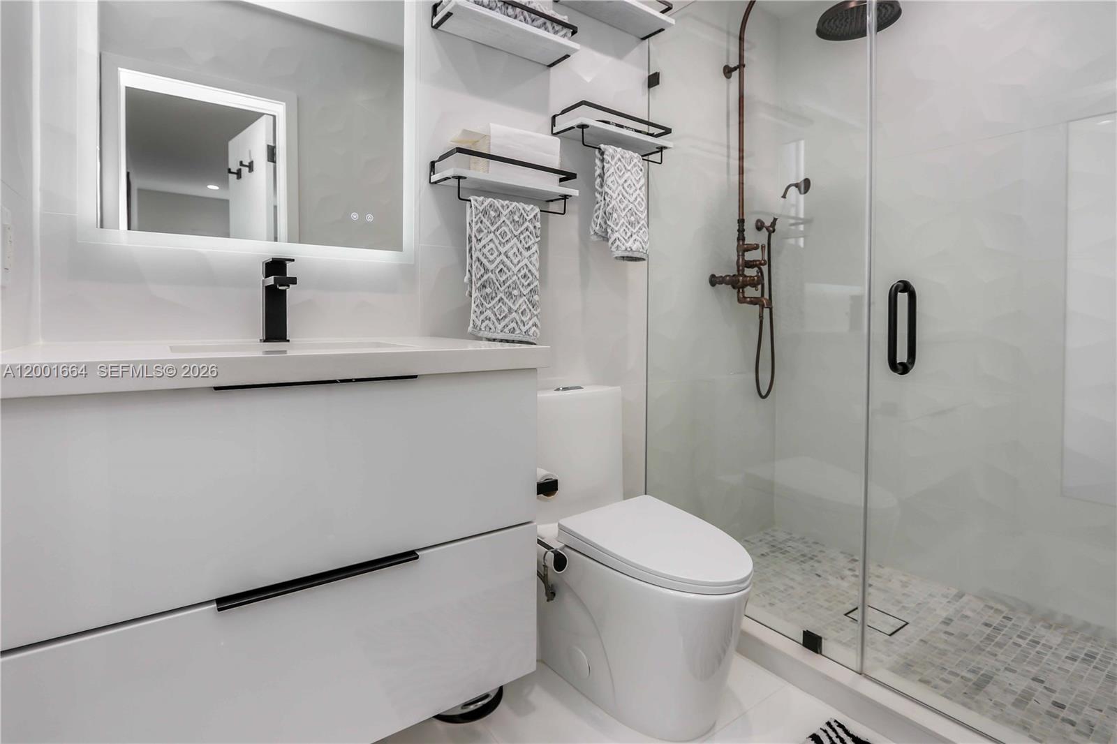 HOLLYWOOD GOLF ESTATES SE - Residential