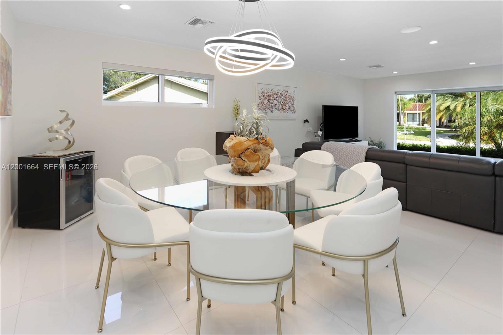 HOLLYWOOD GOLF ESTATES SE - Residential