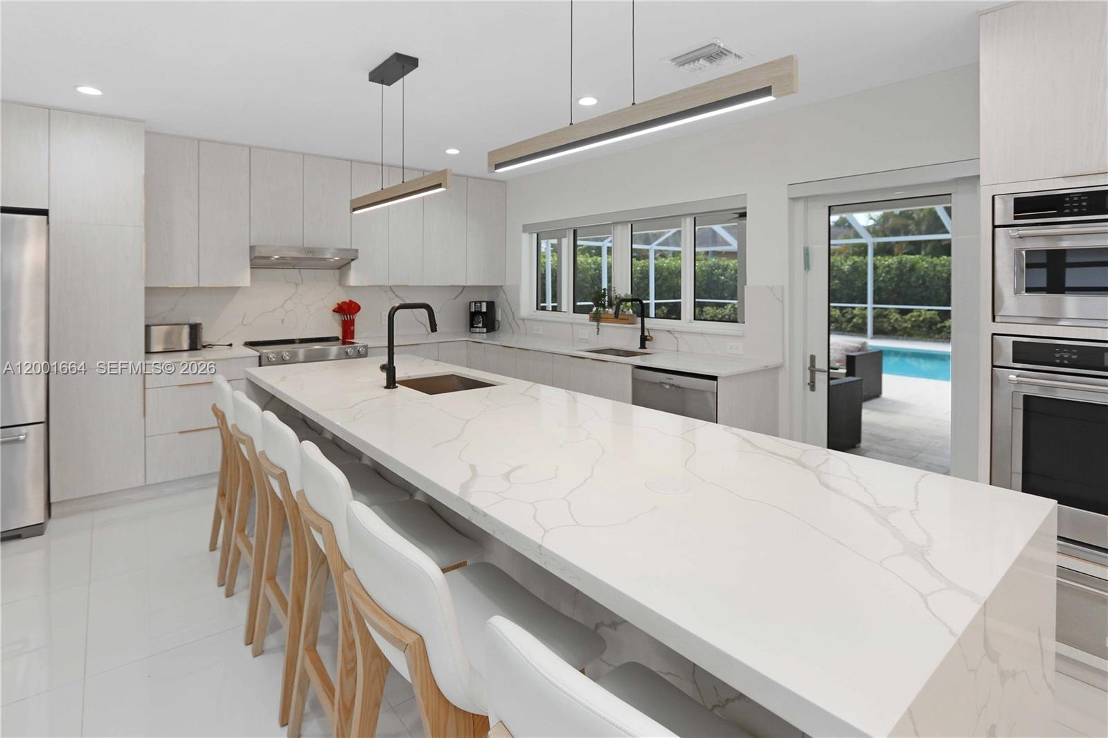 HOLLYWOOD GOLF ESTATES SE - Residential