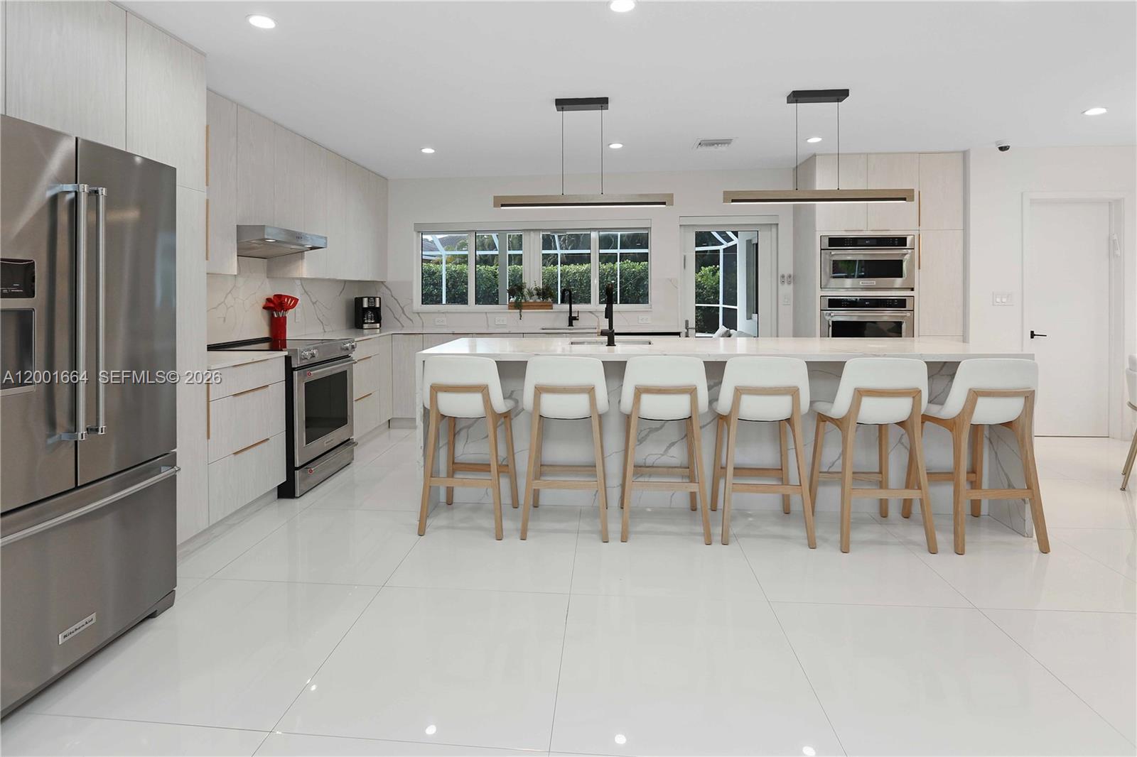 HOLLYWOOD GOLF ESTATES SE - Residential