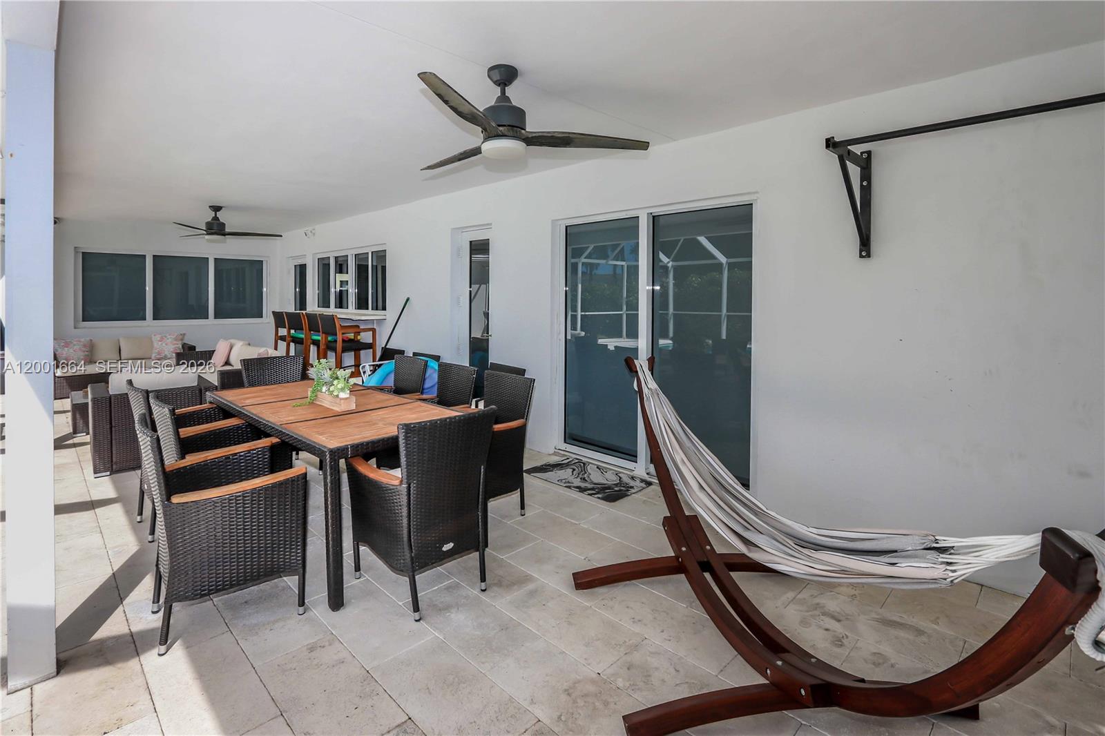 HOLLYWOOD GOLF ESTATES SE - Residential