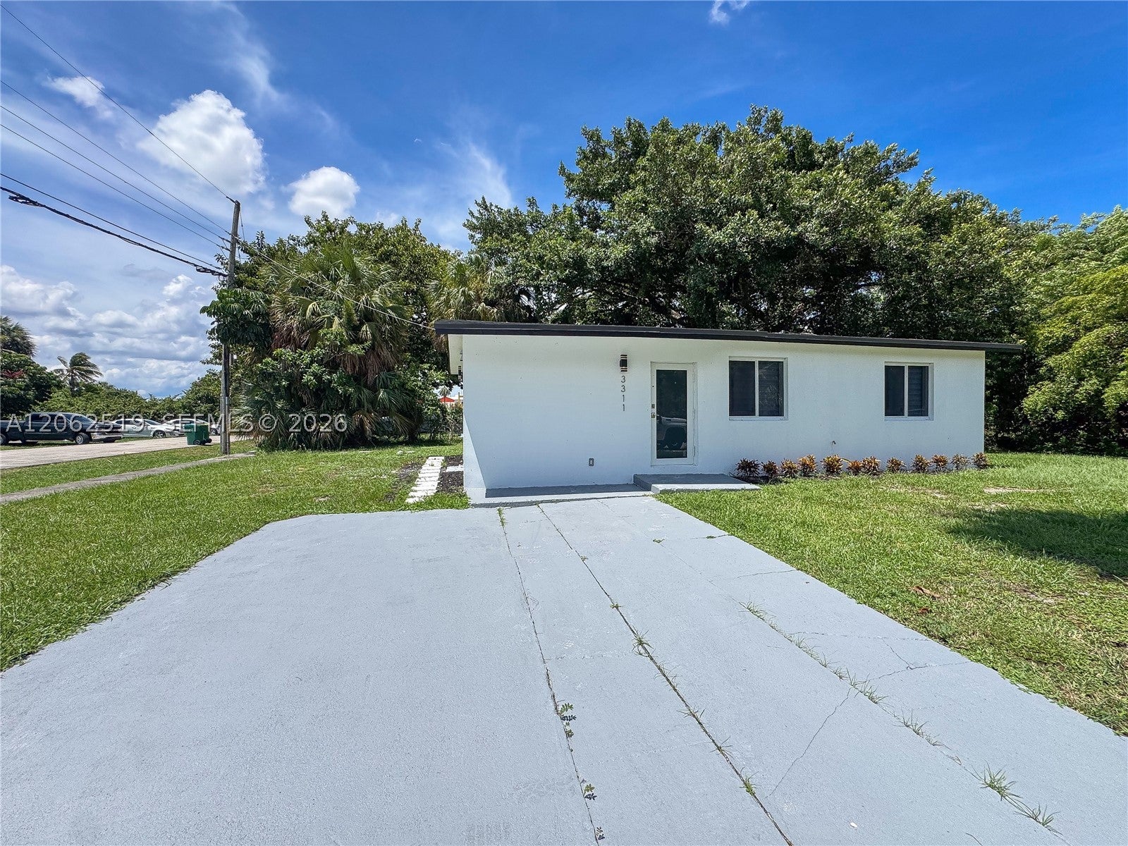 3311 NW 9th St, Lauderhill FL 33311