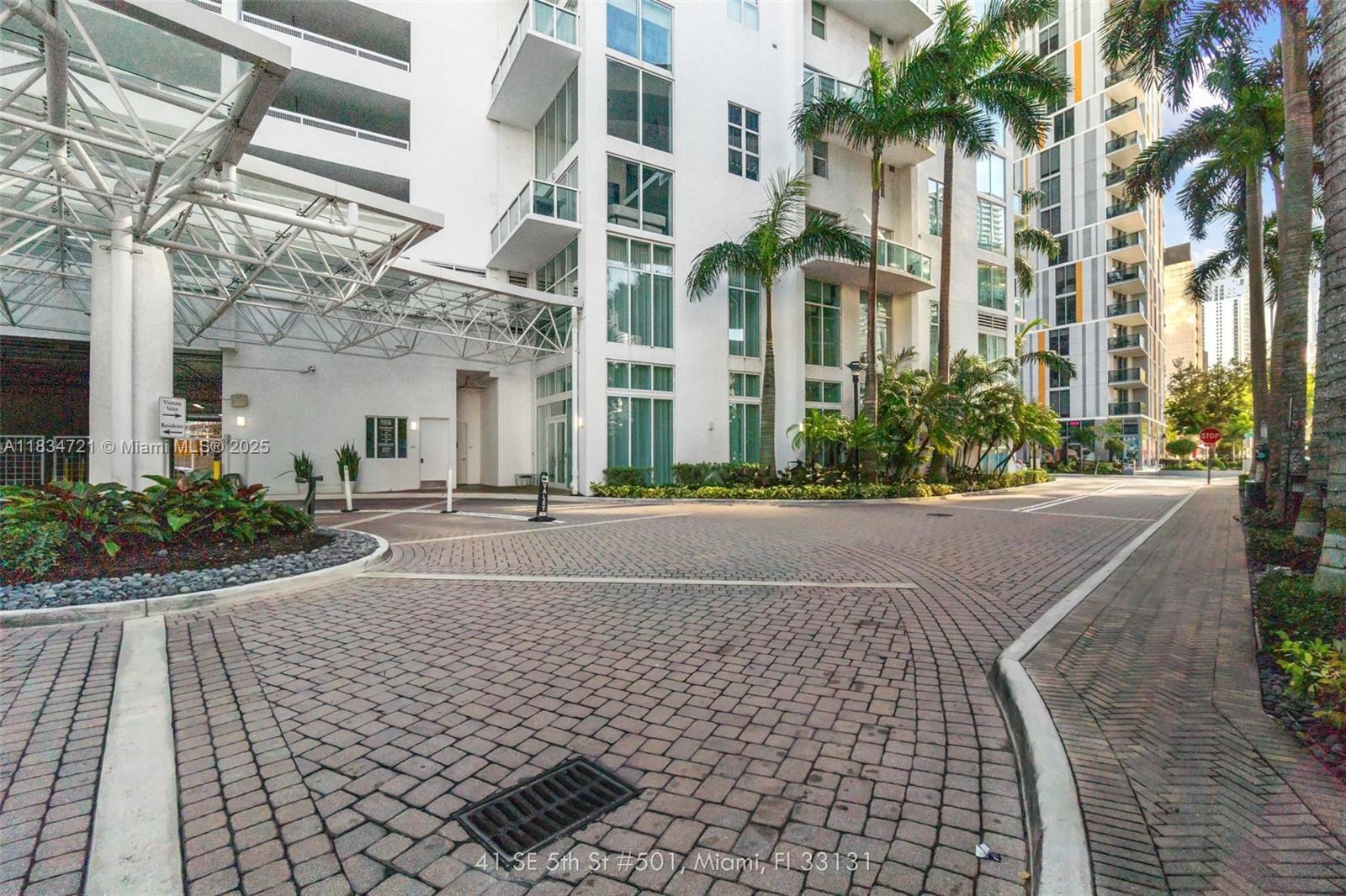 41 SE 5th St 501