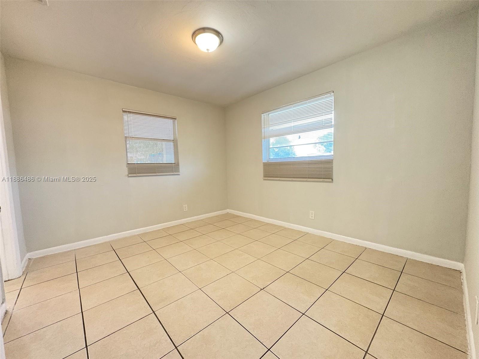 DILLARD PARK ESTATES 1ST - Residential Lease