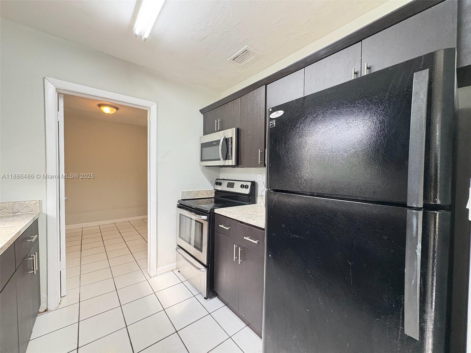 DILLARD PARK ESTATES 1ST - Residential Lease