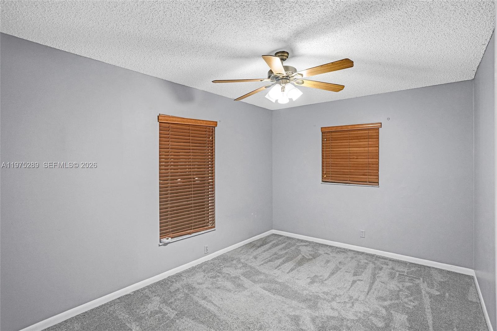 COLLINS PARC - Residential