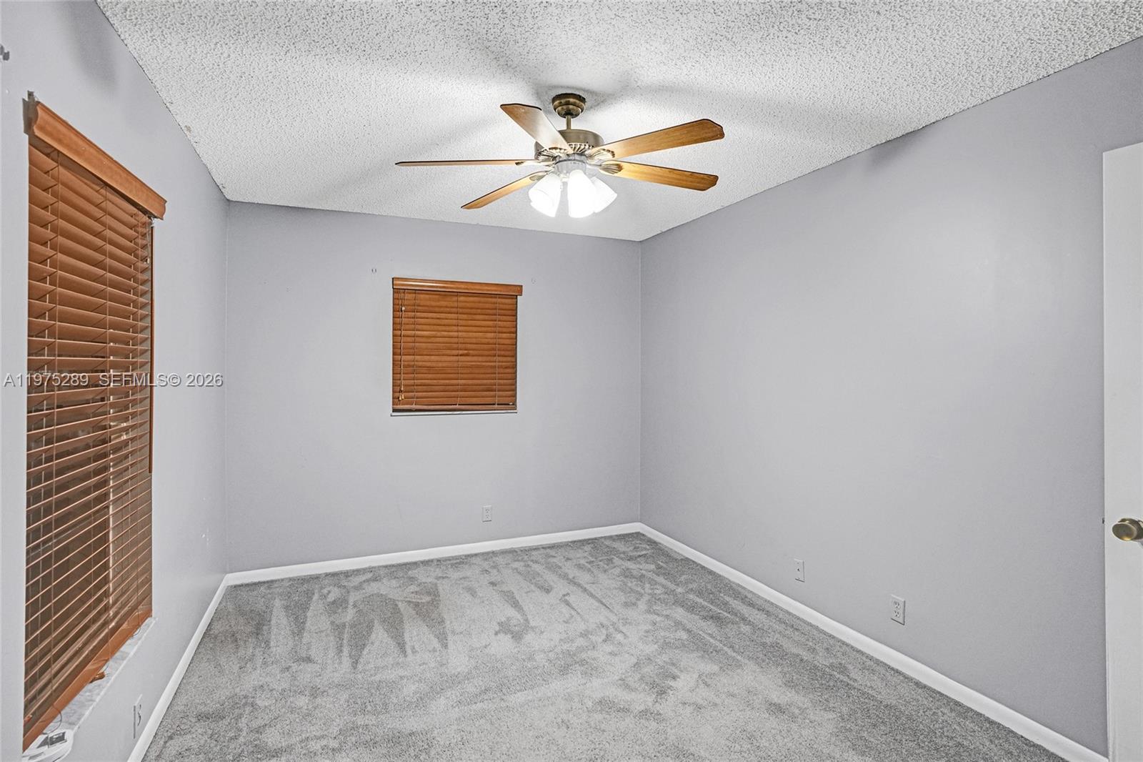 COLLINS PARC - Residential