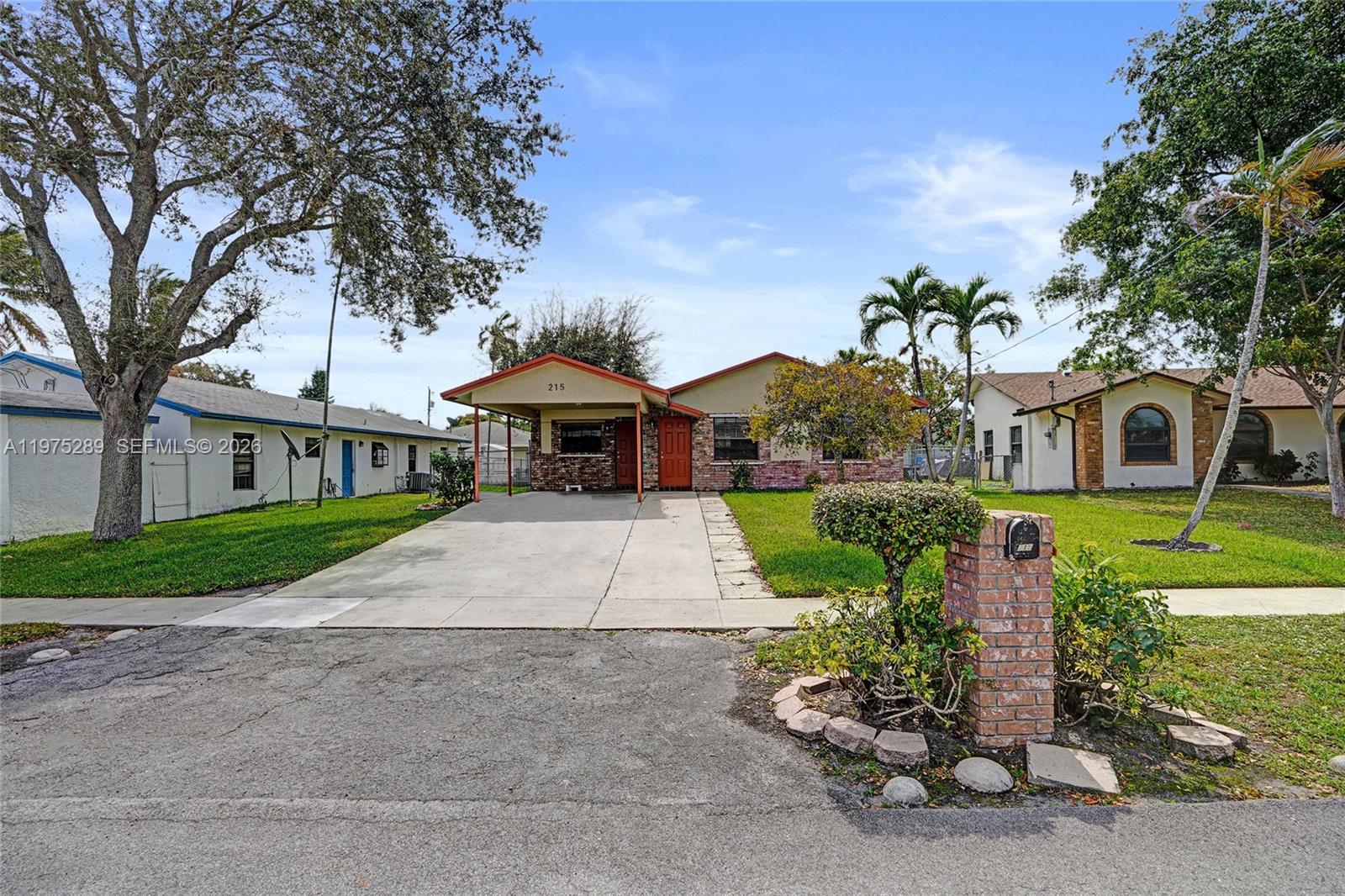 COLLINS PARC - Residential