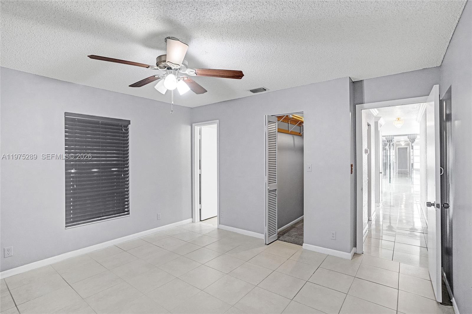 COLLINS PARC - Residential